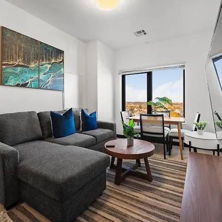 Furnished Luxury Apartment Close To Boston Everett Exterior photo