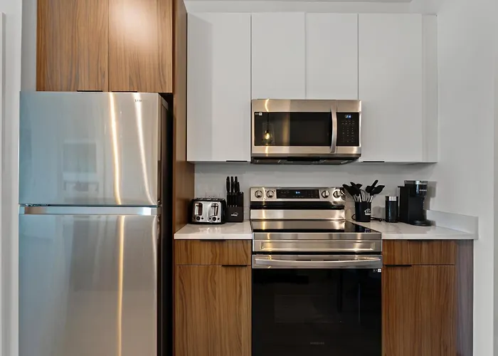 Furnished Luxury Apartment Close To Boston