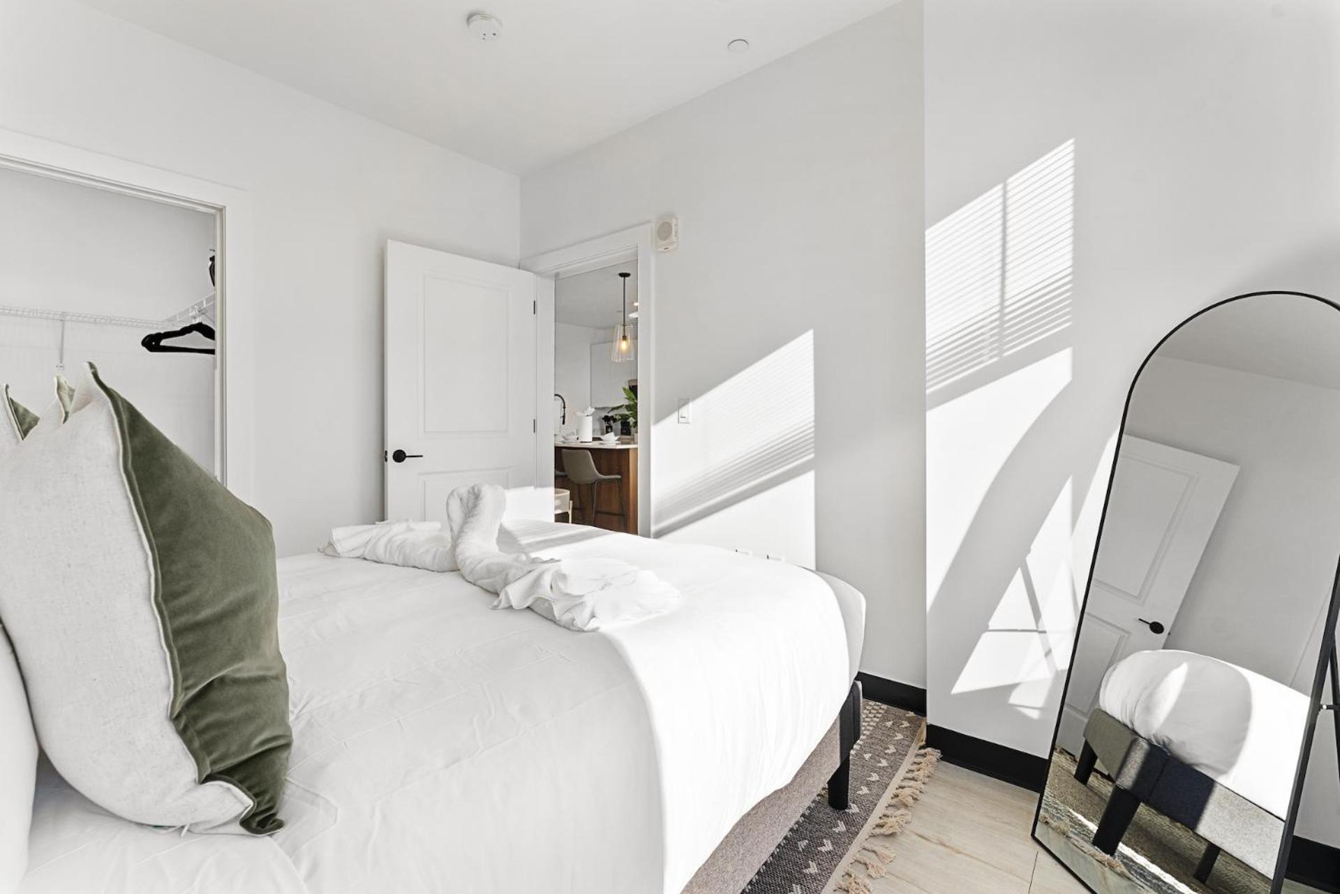 Furnished Luxury Close To Boston Everett