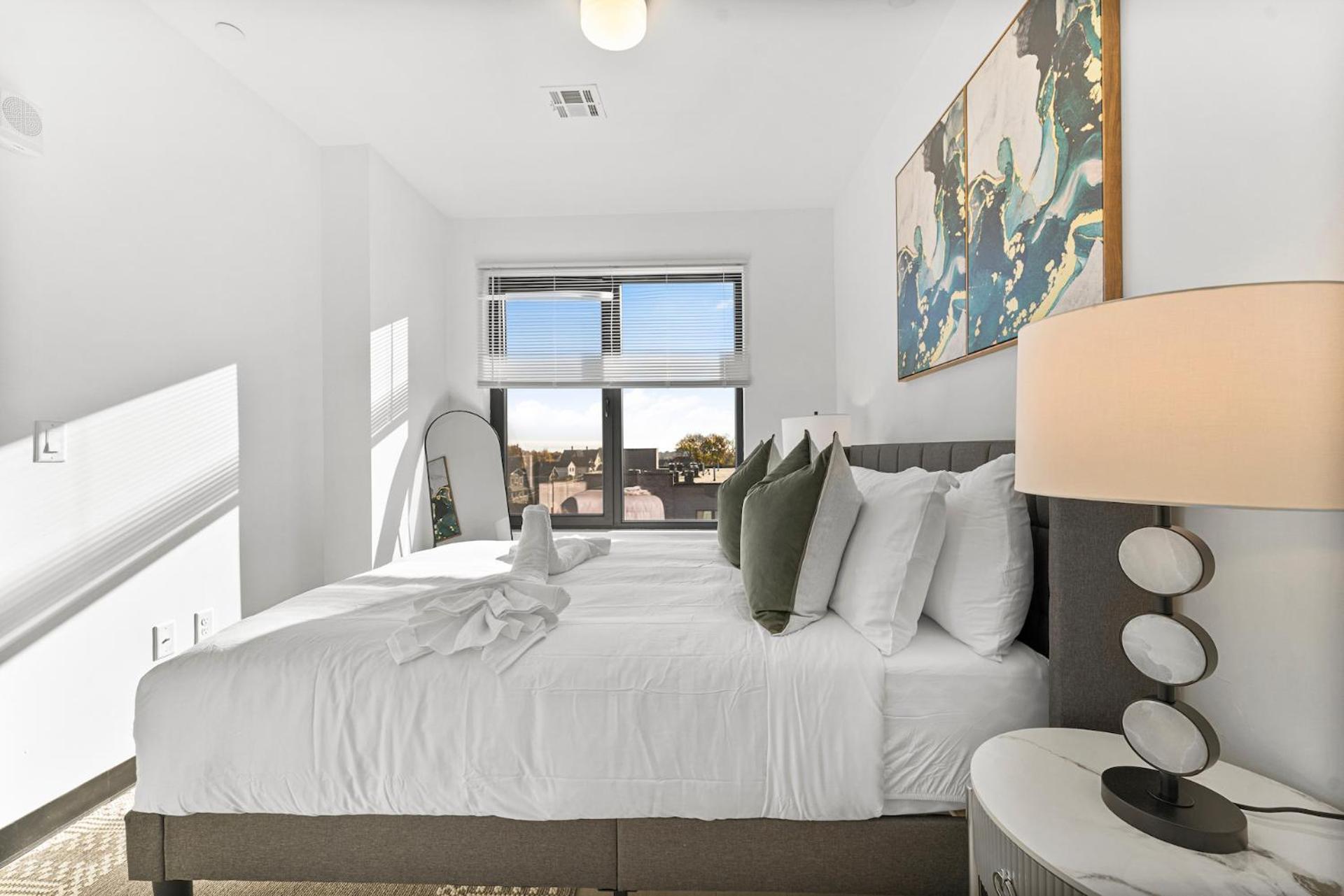 Furnished Luxury Close To Boston Apartment *