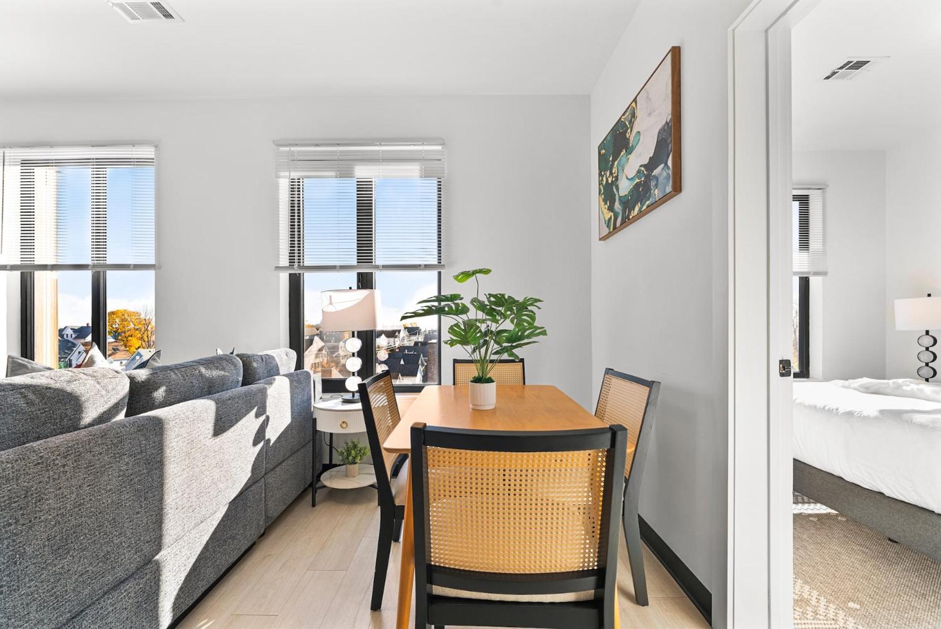 Furnished Luxury Close To Boston Everett