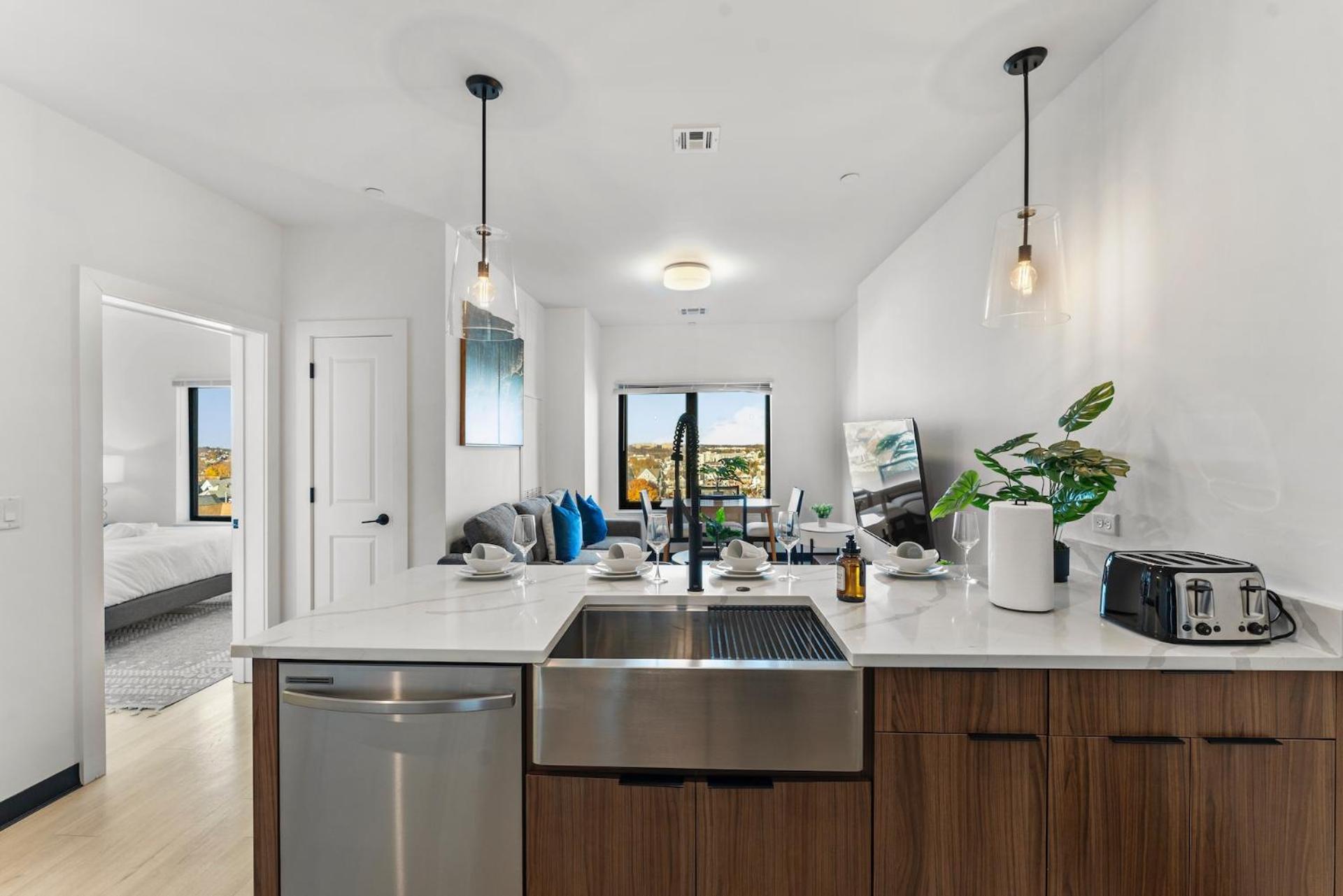 Furnished Luxury Close To Boston Apartment Everett